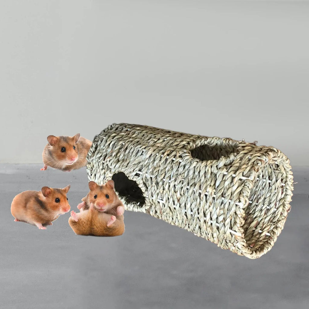 Hamster Grass Tunnel – Natural Straw Hideout Burrow for Small Animals